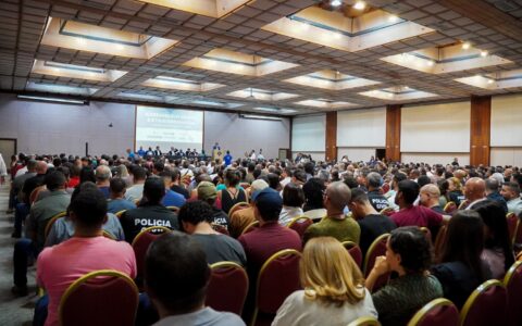 Imagem do post Servidores das Polícias Civil e Técnica anunciam caminhada após Assembleia Extraordinária Conjunta nesta quarta-feira (13)