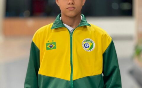 Imagem do post Promessa do karatê, adolescente de Pau da Lima conquista pódio em competição internacional