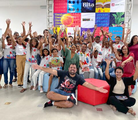 Imagem do post Pré-FLITA reúne escritores e estudantes durante encontro cultural em Aratuípe