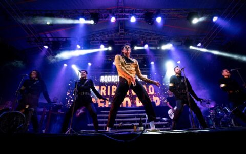 Imagem do post Gratuito: Rodrigo Teaser faz Tributo a Michael Jackson em Salvador