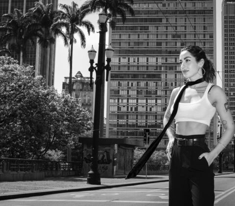 Imagem do post Alice Fromer dá vida a uma composição inédita em “Sem a Cabeça”