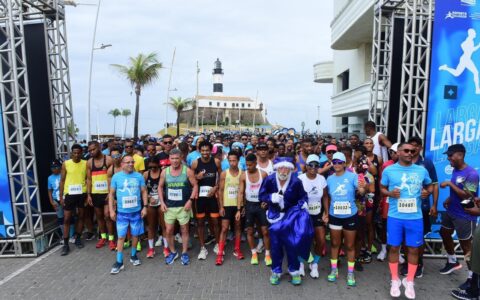 Imagem do post Corrida Novembro Azul 2024 encerra com chave de ouro o calendário de corridas sociais da Bahia
