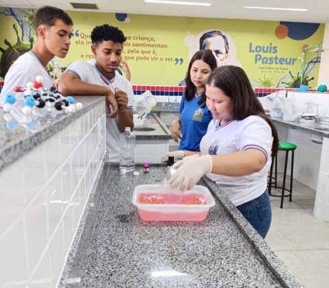Imagem do post Estudantes baianas da rede pública são destaque da Olimpíada Nacional Feminina de Química