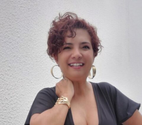 Imagem do post Cantora Kareen Mendes apresenta projeto Viva Gal hoje na Varanda do SESI