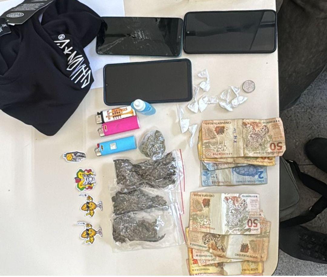 Homens são presos com drogas pela PM em Itabuna