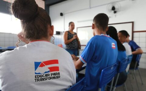 Imagem do post SEC divulga lista de professores e coordenadores que vão receber o Geapme