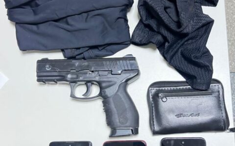 Imagem do post Veículo roubado é recuperado e dois homens são detidos pela PM em Simões Filho