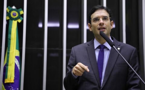 Imagem do post Leo Prates pede urgência para projeto que indeniza pacientes com microcefalia ou Guillain-Barré