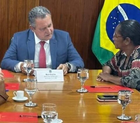 Imagem do post Prefeita de Cachoeira se reúne com Rui Costa e Alexandre Padilha em Brasília