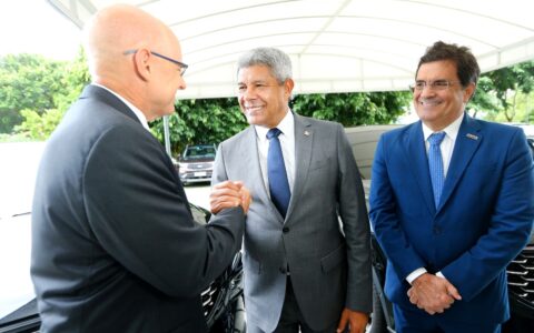 Imagem do post Jerônimo Rodrigues recebe nova direção da Ford para discutir expansão no Centro de Engenharia em Camaçari