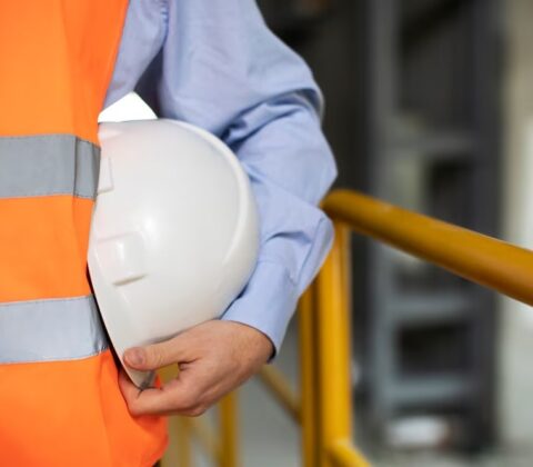 Imagem do post Dia do Técnico em Segurança do Trabalho: profissão registra recordes de contratações no Brasil