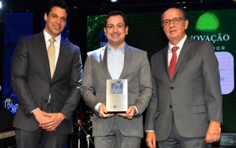 Imagem do post Singular Pharma é vencedora da categoria “Inovação” no Troféu Lojista 2024