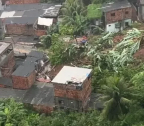 Imagem do post Deslizamento em Salvador: Mais uma vítima resgatada com vida em Saramandaia