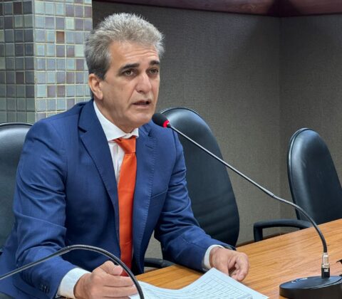 Imagem do post Robinson sobe o tom contra ACM Neto: “Omissão”