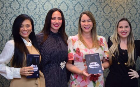 Imagem do post AMAB sedia lançamento de livro da Juíza Márcia Cristie Leite Vieira
