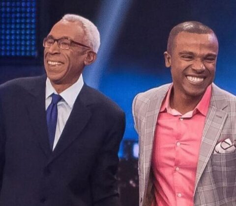 Imagem do post Alexandre Pires cancela show após morte de seu pai