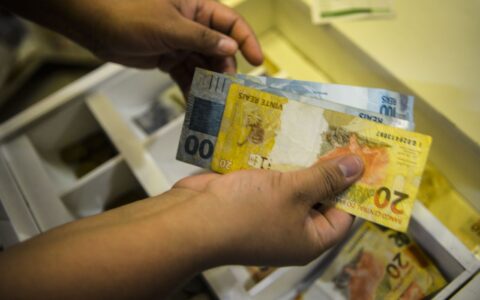 Imagem do post Empresas procuraram menos crédito em março