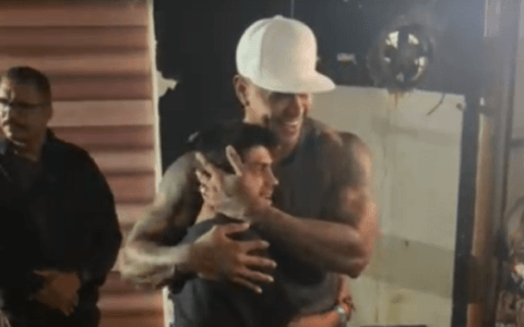 Imagem do post Polícia Civil promove encontro de jovem autista com Léo Santana no Afropunk