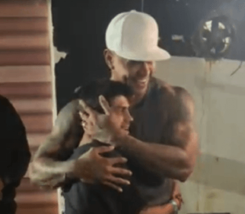 Imagem do post Polícia Civil promove encontro de jovem autista com Léo Santana no Afropunk