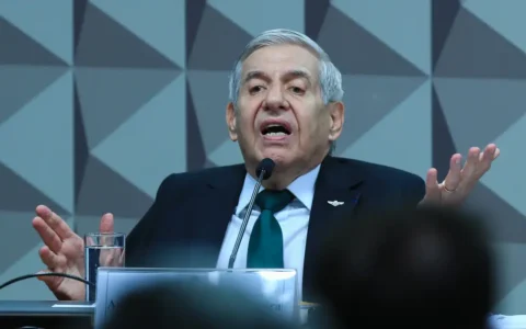 Imagem do post Anotações de Heleno continham “diretrizes estratégicas” contra urnas