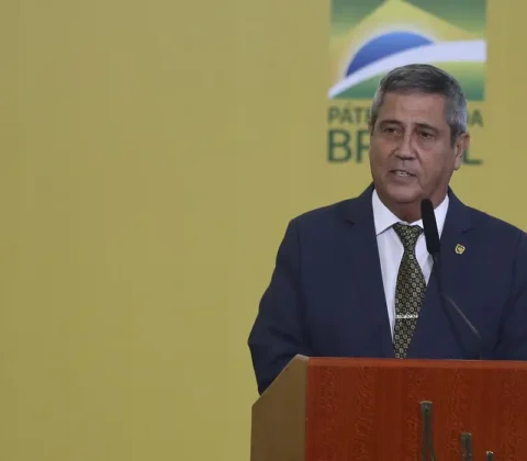 Imagem do post Braga Netto teve participação concreta em atos golpistas, diz PF