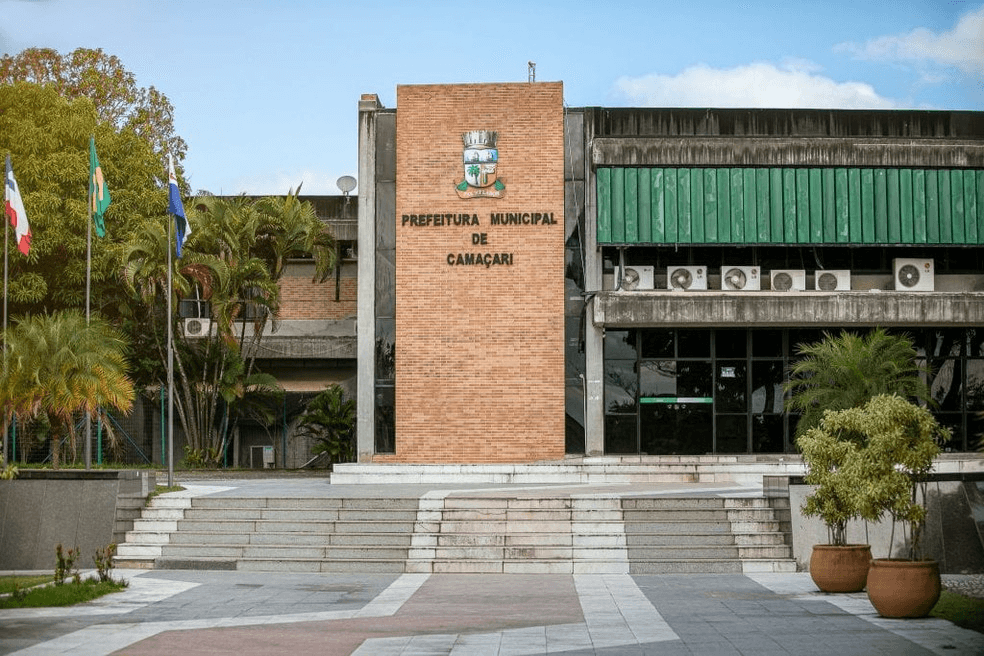TCM bloqueia repasse de financiamento a Camaçari por suspeita de irregularidades na prefeitura