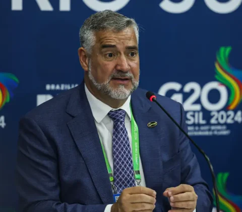 Imagem do post Pimenta vê participação do governo Bolsonaro em planejamento de crimes