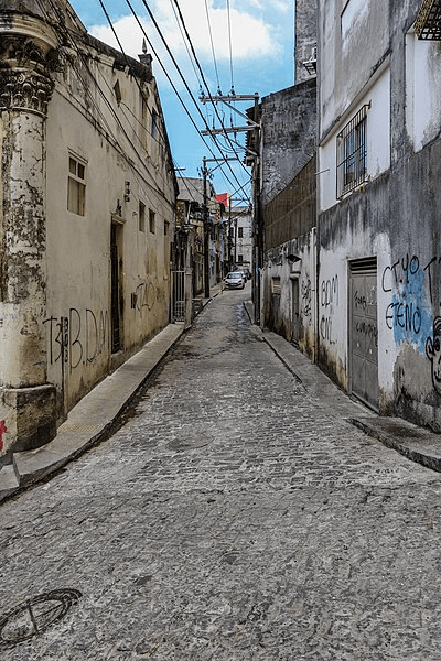 Veículo roubado é recuperado pela Polícia Militar na Barroquinha