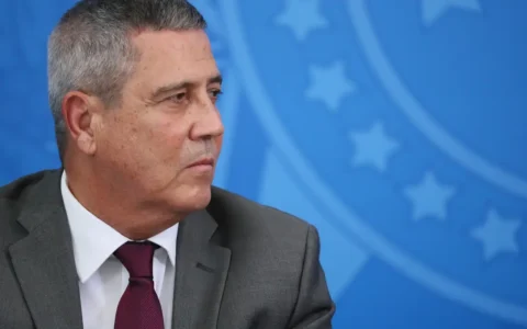 Imagem do post Defesa de Braga Netto nega obstrução nas investigações