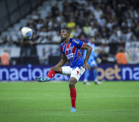 Imagem do post Zagueiro recorda 2023 após time ser humilhado para o Corinthians