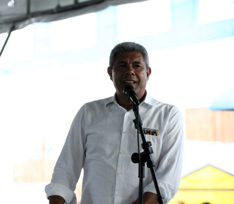 Imagem do post Jerônimo propõe aumento para professores e técnicos das universidades estaduais; veja salários