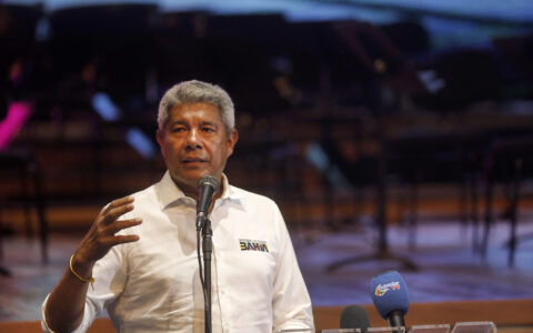 Imagem do post Jerônimo entrega unidades habitacionais no Pelourinho nesta terça