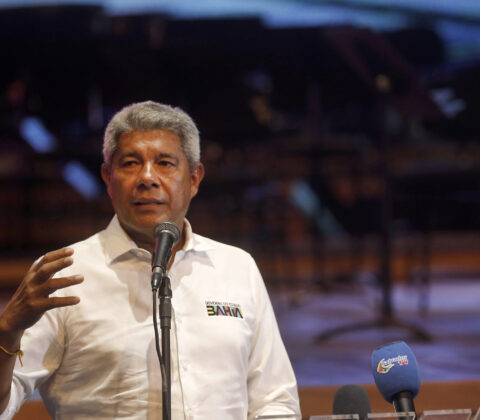 Imagem do post Jerônimo entrega unidades habitacionais no Pelourinho nesta terça