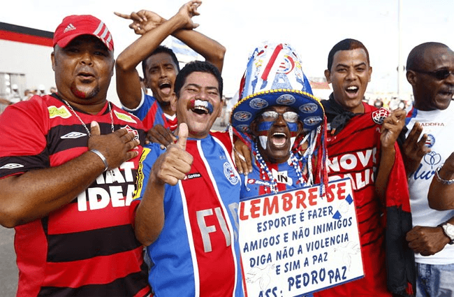 Datafolha: Bahia tem a 5ª maior torcida do Brasil entre pessoas pretas; Vitória é 9º