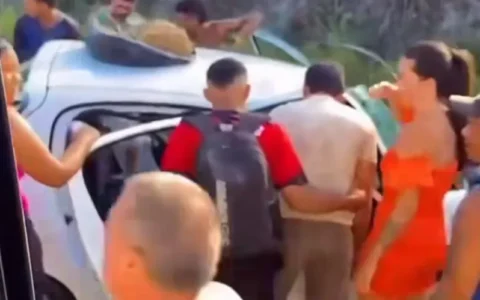 Imagem do post Acidente com dois carros deixa feridos em Catu