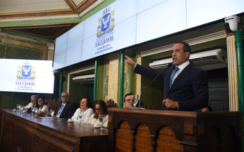 Imagem do post Prefeito encaminha à Câmara reajuste de metas fiscais para 2024 com revisão de R$ 330 mi; déficit chega a R$ 2 bi