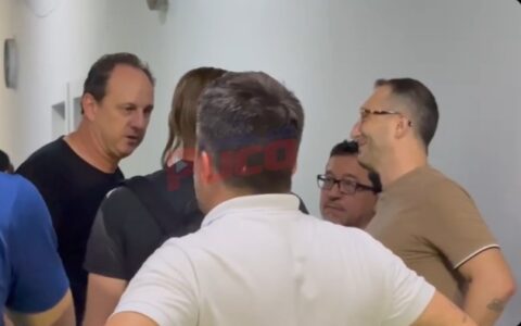Imagem do post Rogério Ceni comenta encontro com Pitta após jogo contra o Cuiabá
