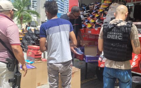 Imagem do post Polícia Civil deflagra operação Piratas do Caribe e apreende produtos falsificados em Salvador