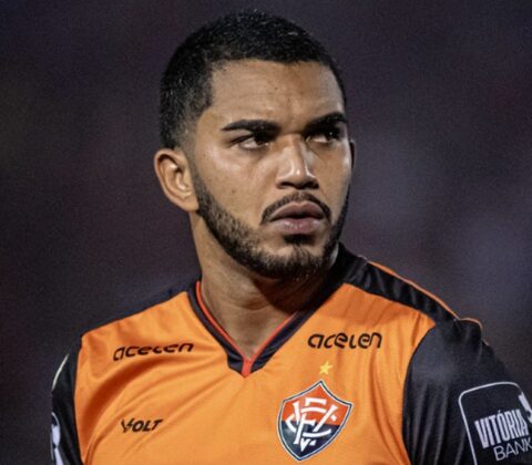 Imagem do post Lucas Arcanjo fica no Vitória: Negociações com Fluminense chegam ao fim, diz jornalista