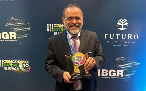 Imagem do post Gestão de Excelência: Prefeito de Utinga Recebe Premiação Nacional em Brasília