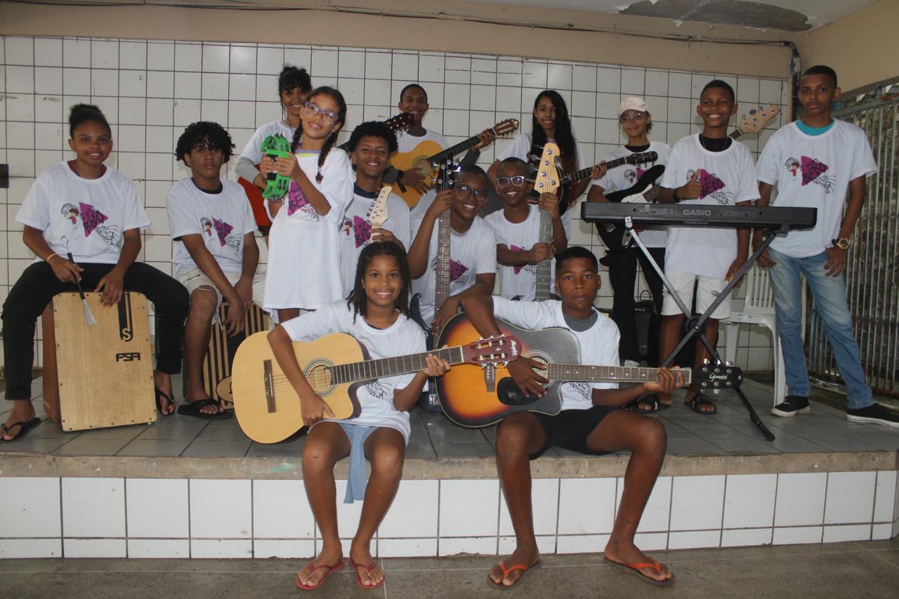 Grupo Cultural Art’Mandaia realiza sarau “O Som do Beco”