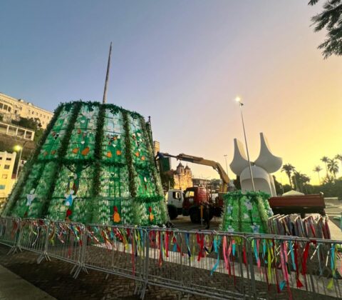 Imagem do post Limpurb entrega mega árvore de Natal sustentável na segunda (16)