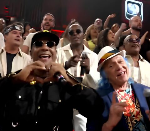 Imagem do post Sabadão do Psi: Em dia de show no Virada Salvador, Márcio Victor é atração no Altas Horas, na Globo