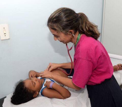 Imagem do post Centro de Acolhimento oferece consulta médica, refeições e lazer a filhos de ambulantes no Festival Virada
