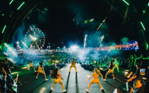 Imagem do post Tony Salles faz estreia na Virada Salvador e surpreende público com novos lançamentos