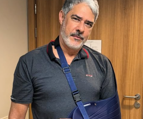 Imagem do post William Bonner fratura mão e braço após queda: “Impacto forte”