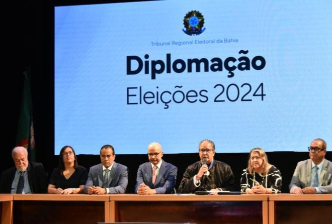 Saiba quem são os vereadores e autoridades diplomados pelo TRE-BA em Salvador