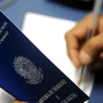 Brasil bate recorde de emprego e desafia Selic alta