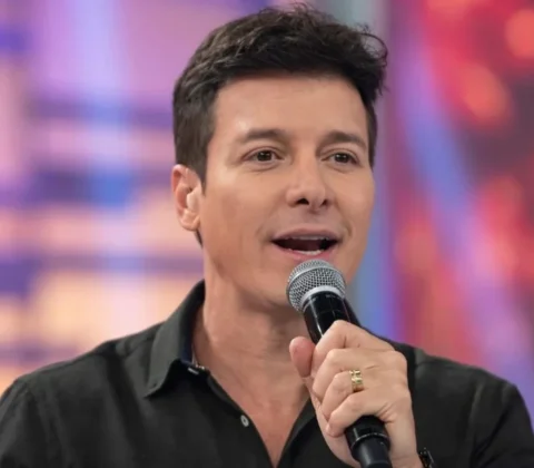 Imagem do post Rodrigo Faro anuncia saída da Record após 16 anos e revela novos desafios profissionais