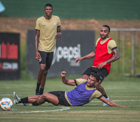 Imagem do post Vitória encara Barcelona de Ilhéus na estreia do Baianão 2025: onde assistir e escalações